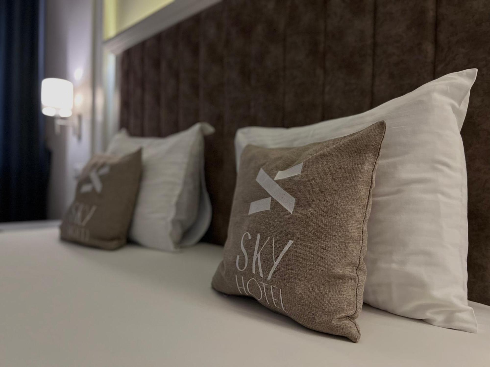 Sky Hotel Prizren Exterior photo
