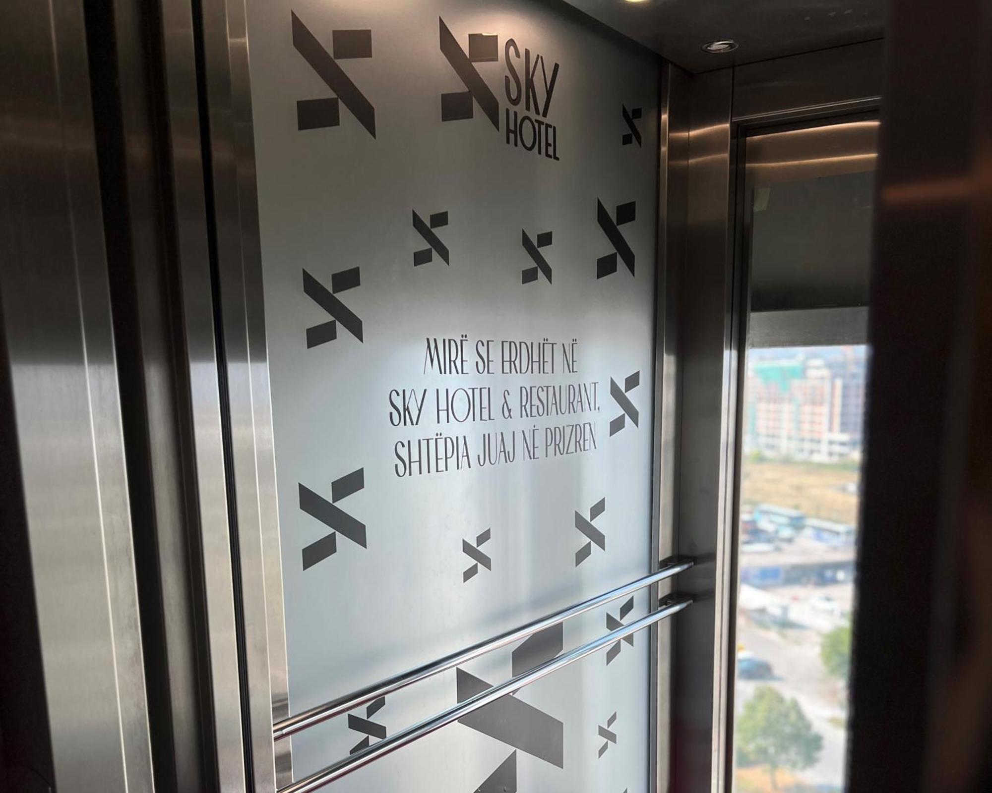 Sky Hotel Prizren Exterior photo