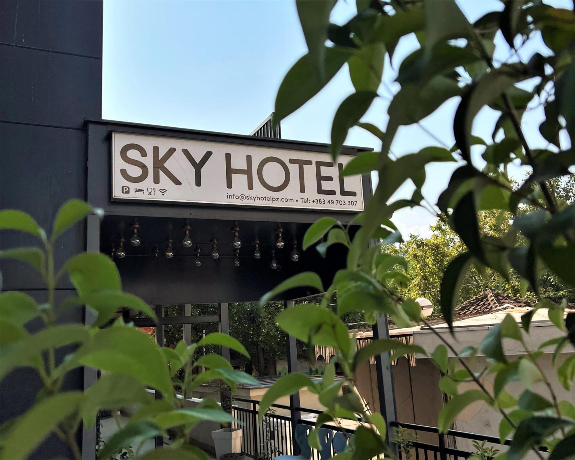 Sky Hotel Prizren Exterior photo